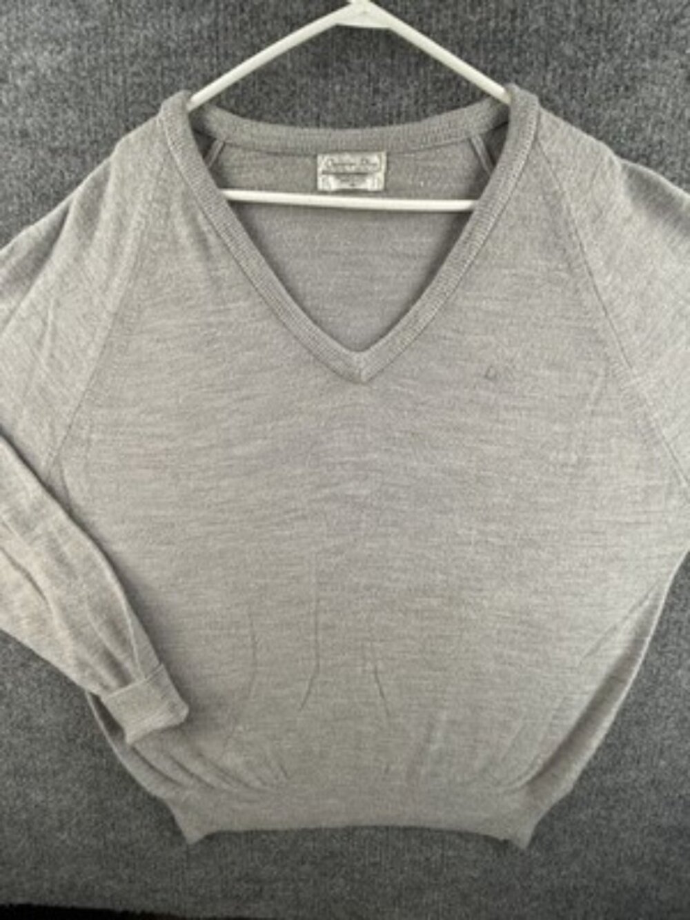 Christian Dior XL Long Sleeve Pullover USA Mens Logo Sweater Gray V-Neck Knit